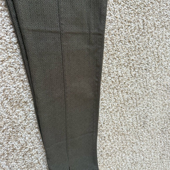 ⭐️ Firm Price ⭐️ Mario Serrani Green patterned Pants - Picture 6 of 7